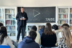Lo-Spoke-5-di-RAISE-ha-portato-il-progetto-inSPAIR-nelle-scuole-un-percorso-educativo-per-immaginare-il-futuro-e-comprendere-il-presente-3