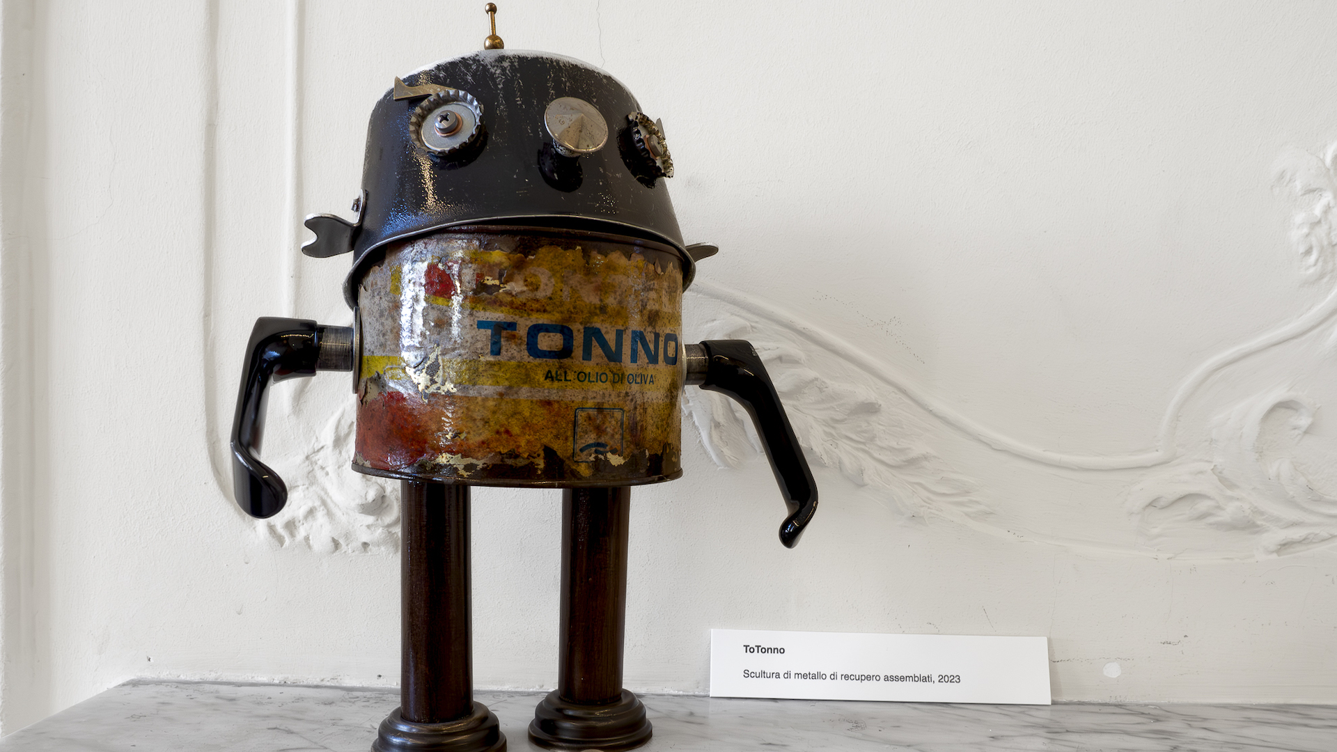 La robotica, l'arte, le persone e l’ambiente nelle opere poetiche di Massimo Sirelli