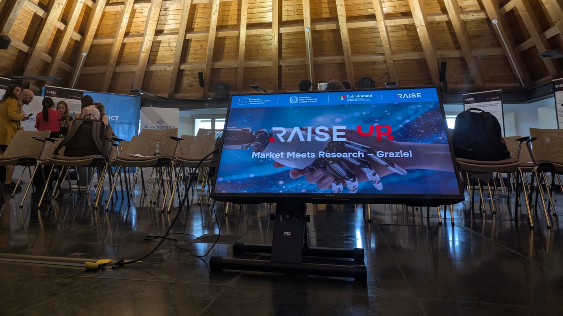 RAISE up: presentati i modelli di business dei team durante l’evento “Market Meets Research”